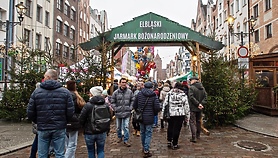 Ruszyły przygotowania do świątecznego jarmarku Ruszyły przygotowania do świątecznego jarmarku