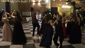 Studniówka niepowtarzalna jak każdy z was