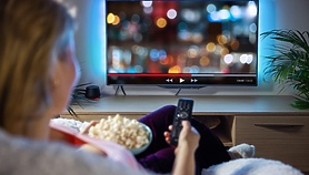 Telewizja internetowa na telefonie, tablecie i telewizorze - jedna usługa, wiele ekranów