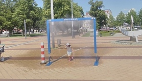 Miasto uruchamia wodne kurtyny na upał Miasto uruchamia wodne kurtyny na upał