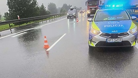 Kolizja trzech aut na S7
