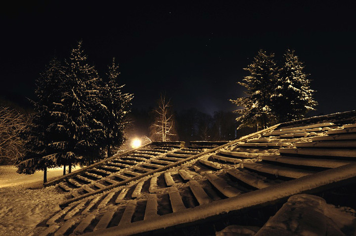 Amfiteatr śpi pod śnieżną pierzynką