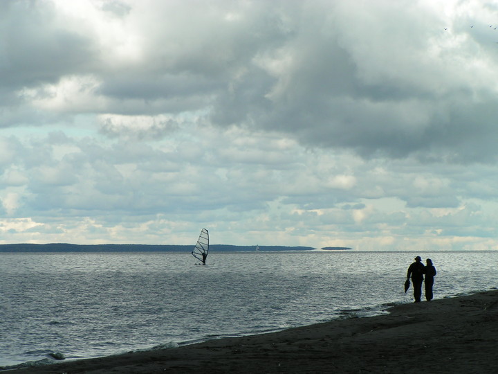 Spacerkiem po plaży w Kadynach