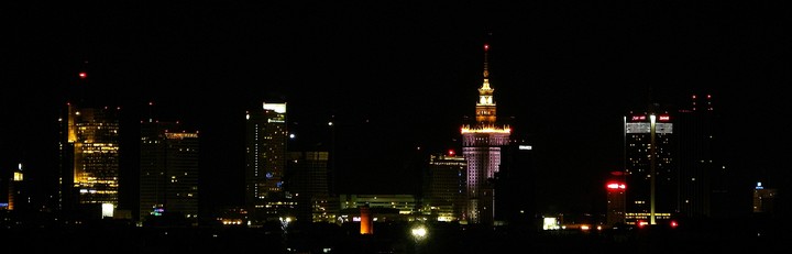 Warszawa nocą