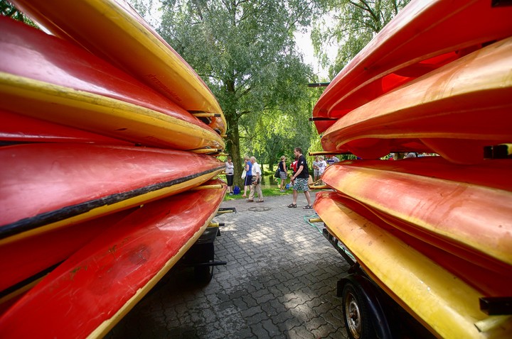 Koniec spływu - szkoda wracać do domu. (Sierpień 2011)