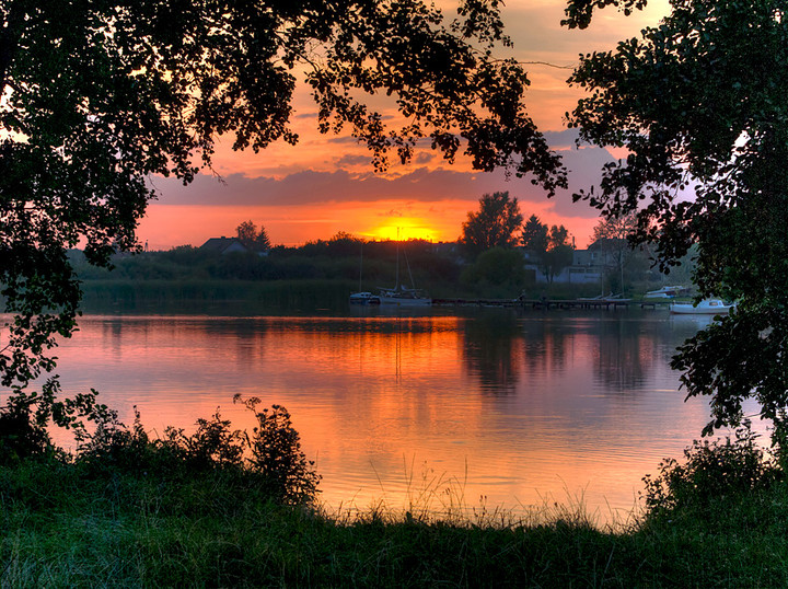 Jezioro Kałębie. (Sierpień 2012)