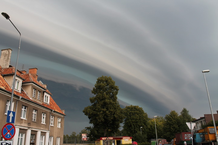 niebo nad ulicą Wspólną