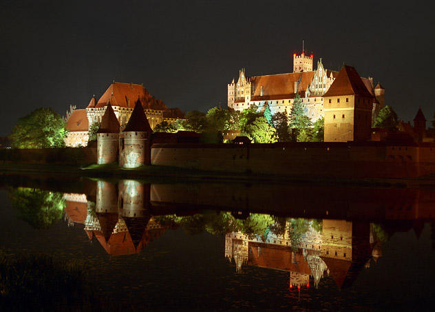 Zamek Malborski nocą. (Październik 2012)