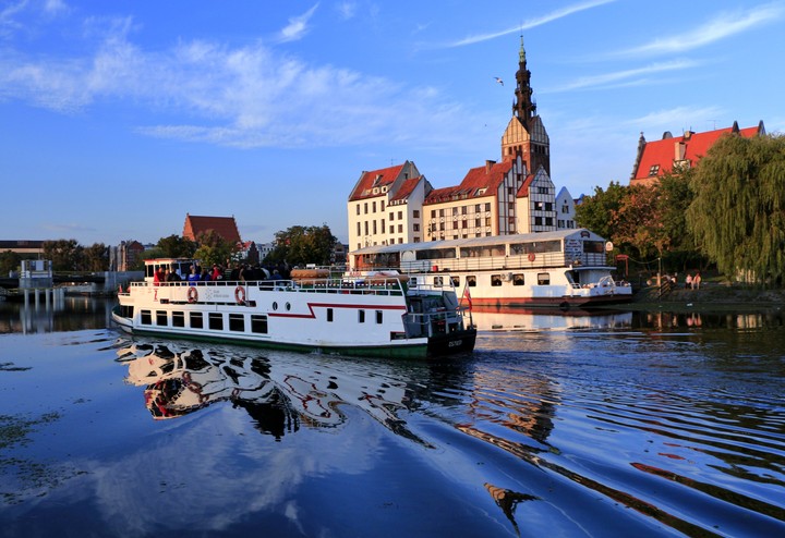 Nad błękitnym, modrym Elblągiem.