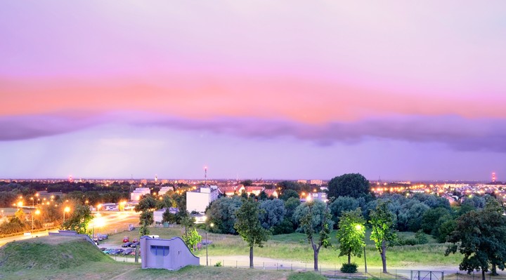 Widok na Elbląg nocą