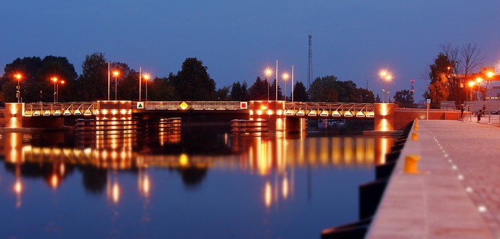 "Na lewo most, na prawo most" (Grudzień 2013)