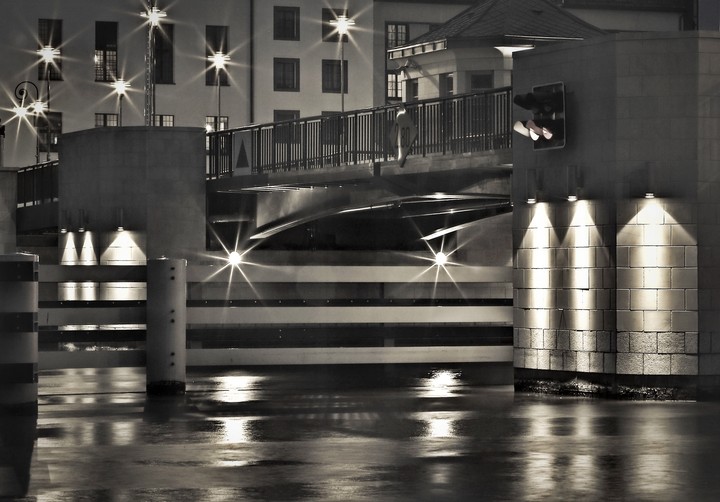 "Mostowe światła" (Luty 2014)