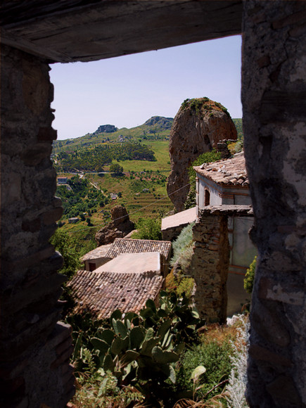 Widoki z ruin Pentidattilo (Lipiec 2014)