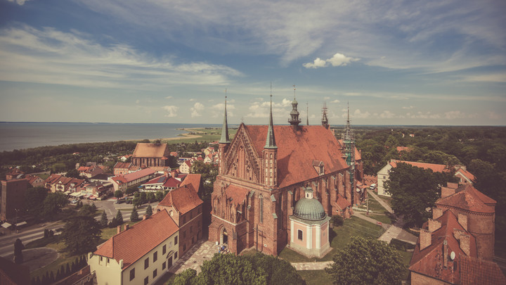 Spojrzenie z wieży dzwonniczej