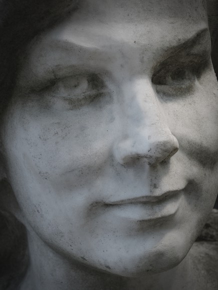 "Portret dziewczyny" wykuty w kamieniu (Wrzesień 2016)