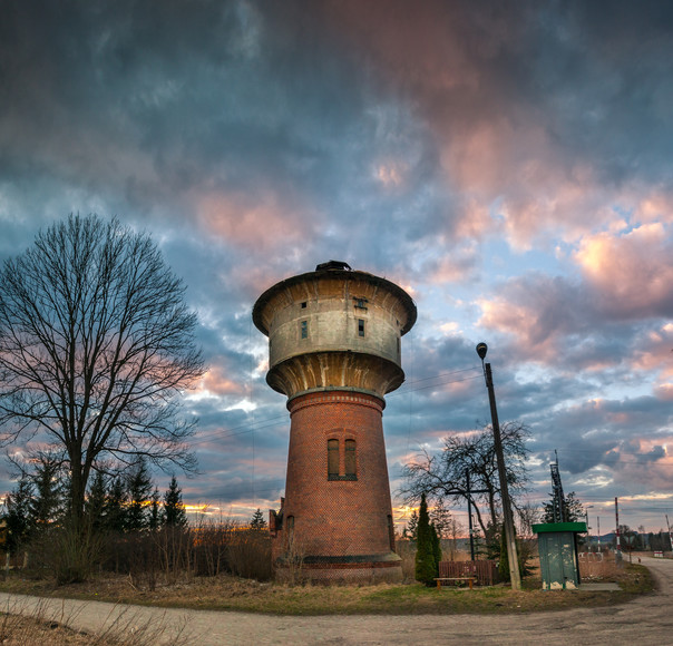 Wieża o zachodzie