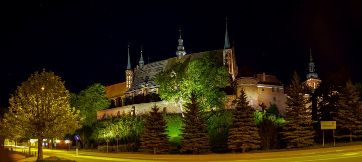 Nocą (Maj 2018)