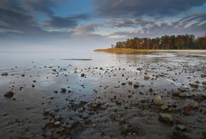 "Nad brzegiem" (Październik 2019)