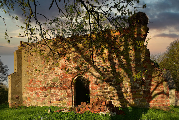 Ruiny kościoła (Maj 2020)
