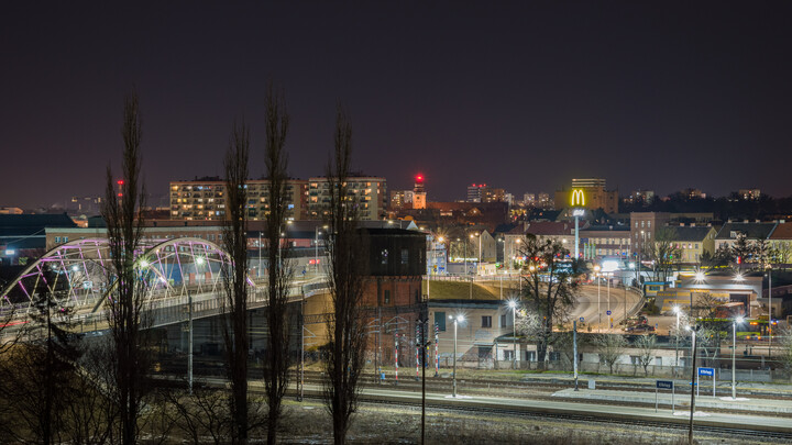 Nocne spojrzenie na miasto