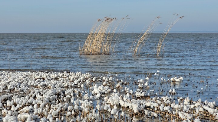 Jeszcze zimowo na plaży w Kadynach (Marzec 2022)