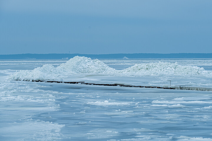 Torosy, tzw. lodowe tsunami (Styczeń 2024)