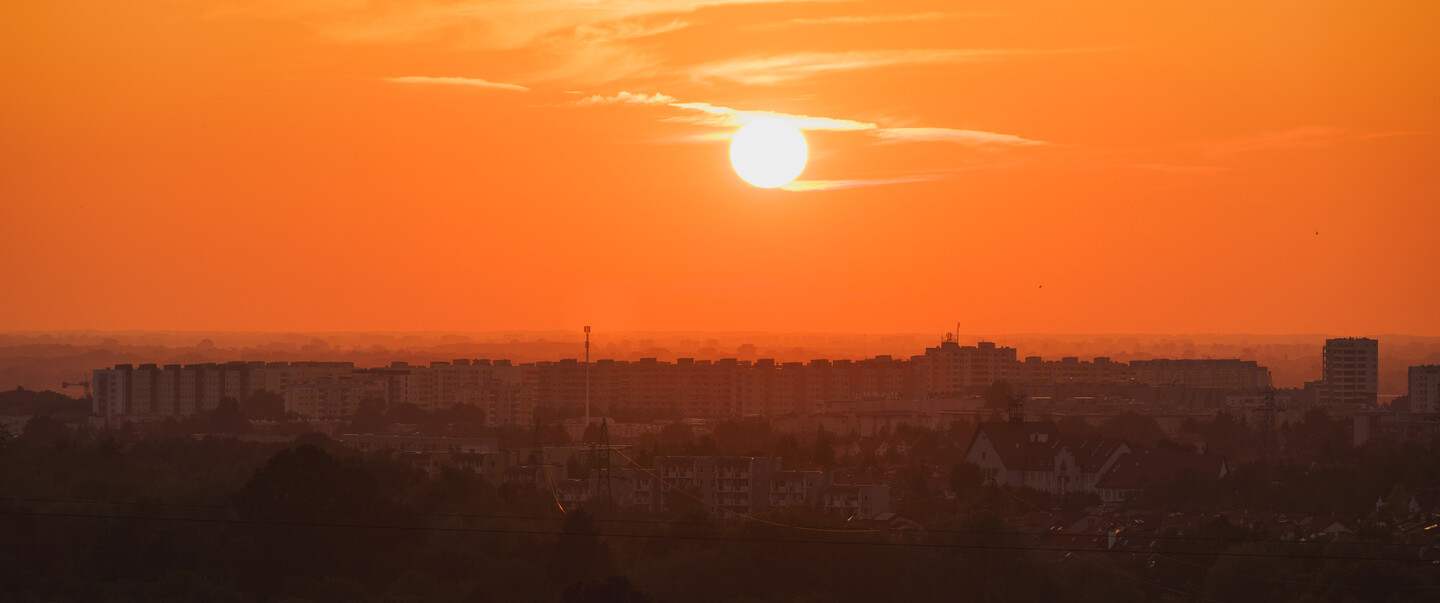 Statek Zawada o zachodzie