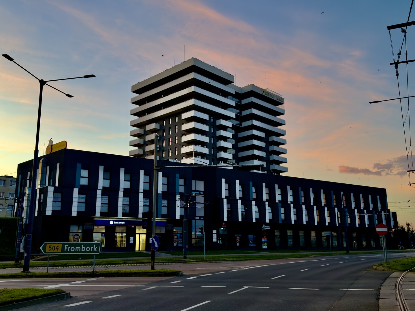 Regal Park- apartamentowiec