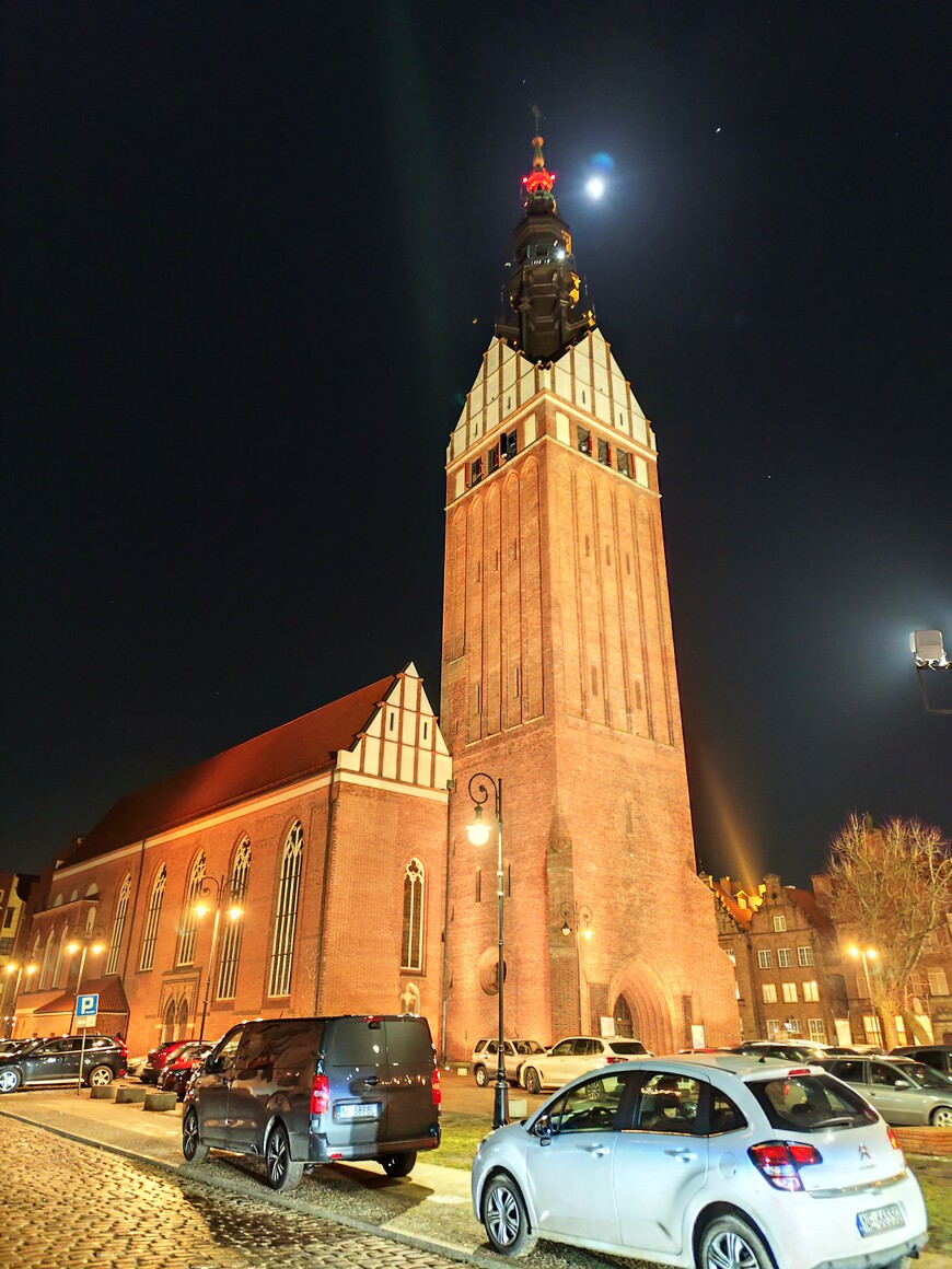 Piękna i cudowna Katedra Świętego Mikołaja 🥰🥰🥰❤️❤️❤️❤️❤️