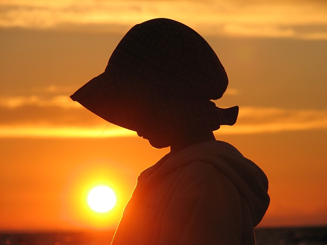 Słońce w kapeluszu
Zdjęcie nagrodzone w konkursie sierpniowym (Sierpień 2005)