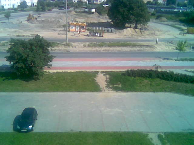  
Widok z okna na ulicę Fromborską w trakcie budowy pętli tramwajowej