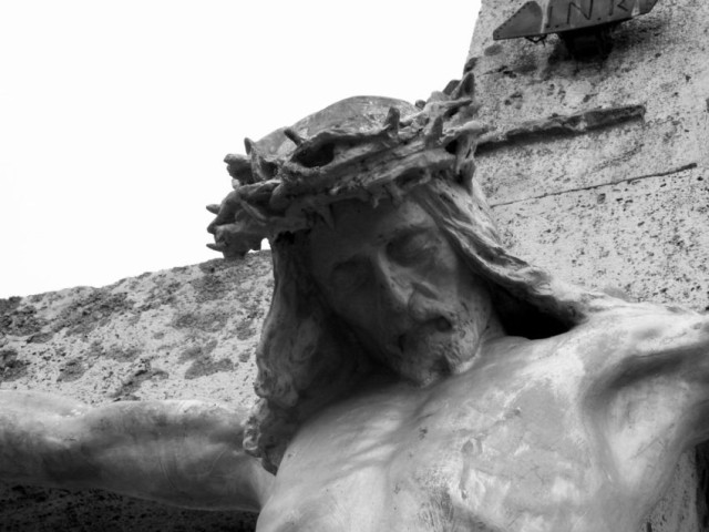 Głowa Jezusa Cmentarz Agrikola...