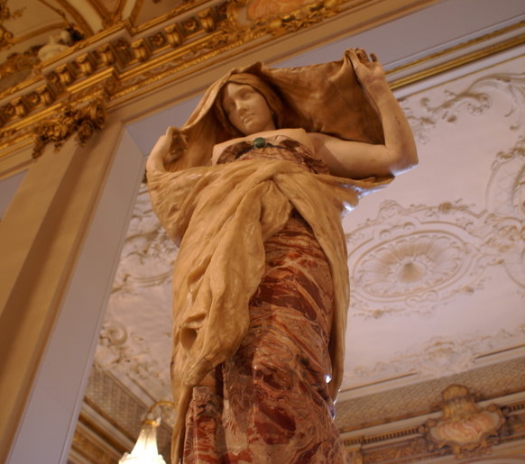 Dama z marmuru
Muzeum D'Orsay w Paryżu (Lipiec 2007)