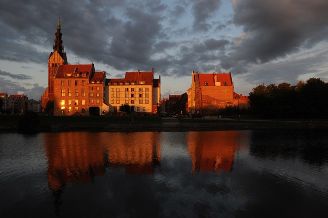 zupełnie lokalnie urok ciągle rozbudowującej sie starówki przepięknego Elbląga :) (Sierpień 2008)