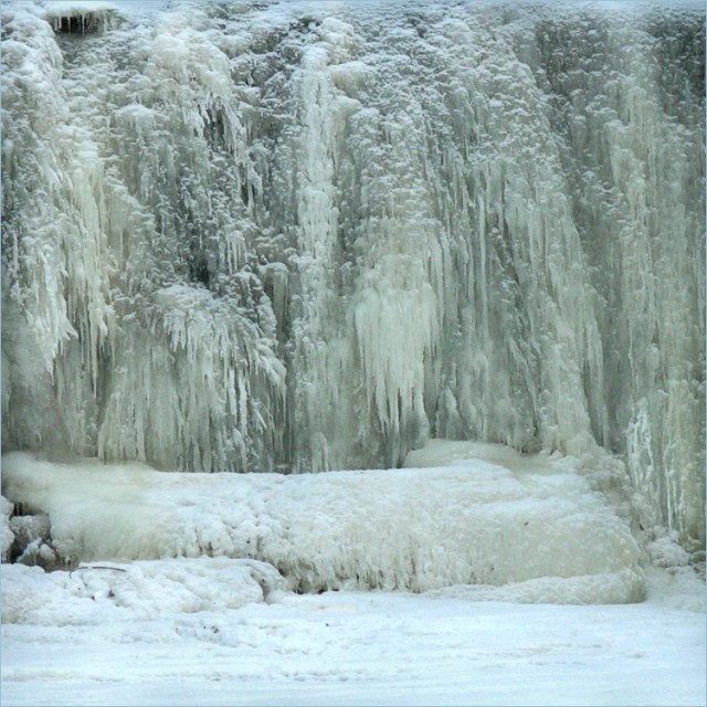 Dolinkowy wodospad w wersji -9*C (21.12.2009) (Grudzień 2009)