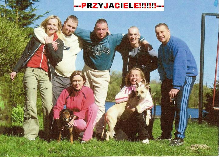 PRZYJACIELE NAD JEZIOREM- NA WYPOCZYNKU...
:-)))))) (Styczeń 2010)