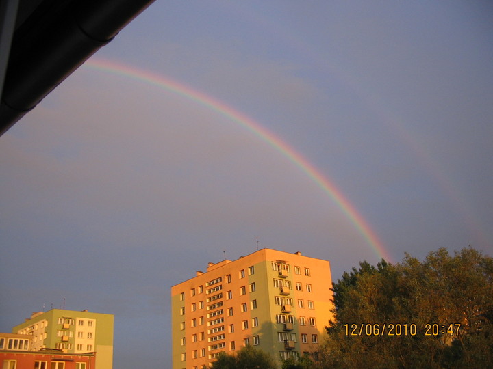 Tęcza nad Elblagiem ,dziś 12.06.2010 okolice osiedla Wladyslawa 4