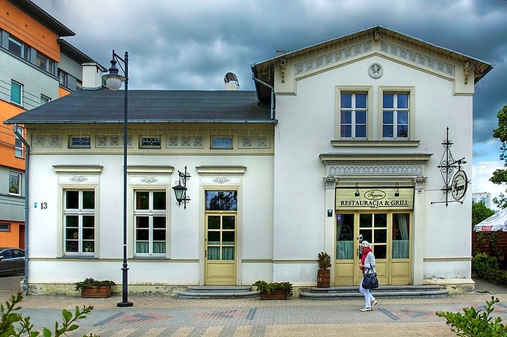 Trochę zabytków nam ocalało, czyli restauracja po restauracji. (Czerwiec 2010)