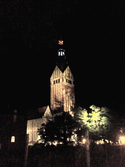 Katedra Św Mikołaja nocą...