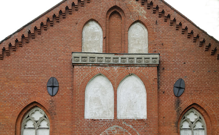 Fragment dawnego zboru mennonickiego. (Maj 2019)