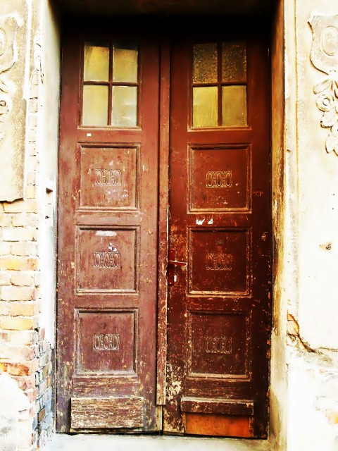 Drzwi na ulicy Kręgielnej