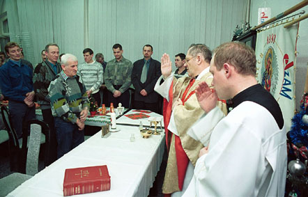 Elbląg, Podczas protestu w biurowcu odprawiona została Msza św.