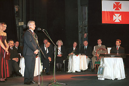 Elbląg, Prezydent Elbląga wręczył w Teatrze Dramatycznym swoje doroczne nagrody Elbląg, Prezydent Elbląga wręczył w Teatrze Dramatycznym swoje doroczne nagrody