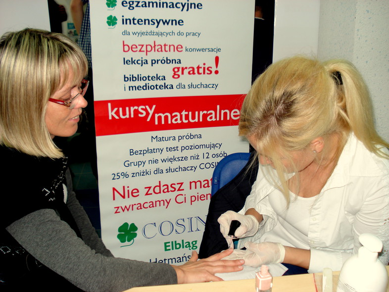 Słuchacze Cosinusa aktywnie uczestniczą w życiu lokalnej społeczności Słuchacze Cosinusa aktywnie uczestniczą w życiu lokalnej społeczności