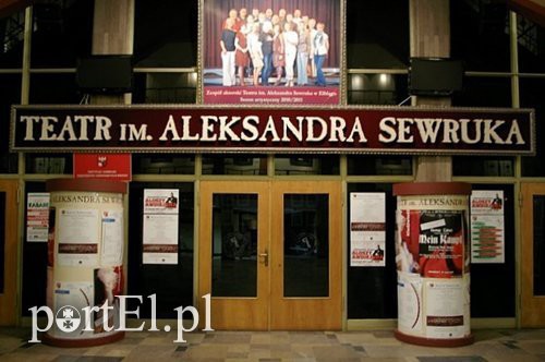 Elbląg, W 2007 r. teatr w Elblągu przyjął imię Aleksandra Sewruka Elbląg, W 2007 r. teatr w Elblągu przyjął imię Aleksandra Sewruka