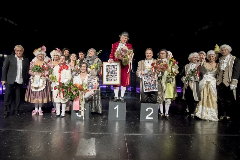 Elbląg, Amadeusz na podium