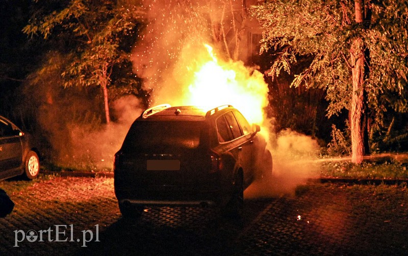 Elbląg, Pożar volvo na Traugutta Elbląg, Pożar volvo na Traugutta