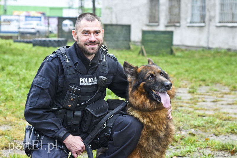 Elbląg, Przyjaciele na dobre i złe: mł. asp. Dominik Bieniek i Dragon Elbląg, Przyjaciele na dobre i złe: mł. asp. Dominik Bieniek i Dragon