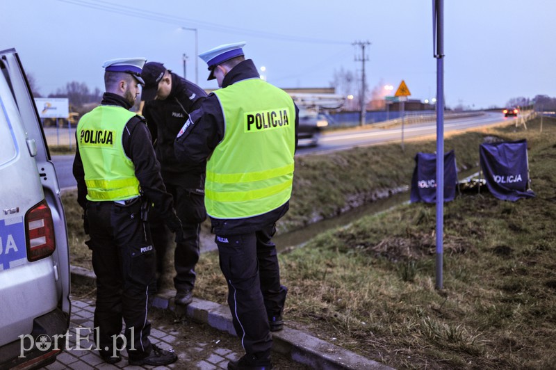 Elbląg, Zwłoki w rowie w Gronowie Górnym Elbląg, Zwłoki w rowie w Gronowie Górnym