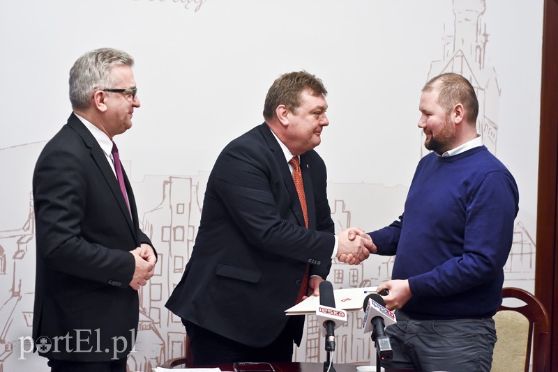 Elbląg, Elbląska firma Bullait wykonała m.in. oświetlenie stadionu żużlowego w Lublinie Elbląg, Elbląska firma Bullait wykonała m.in. oświetlenie stadionu żużlowego w Lublinie